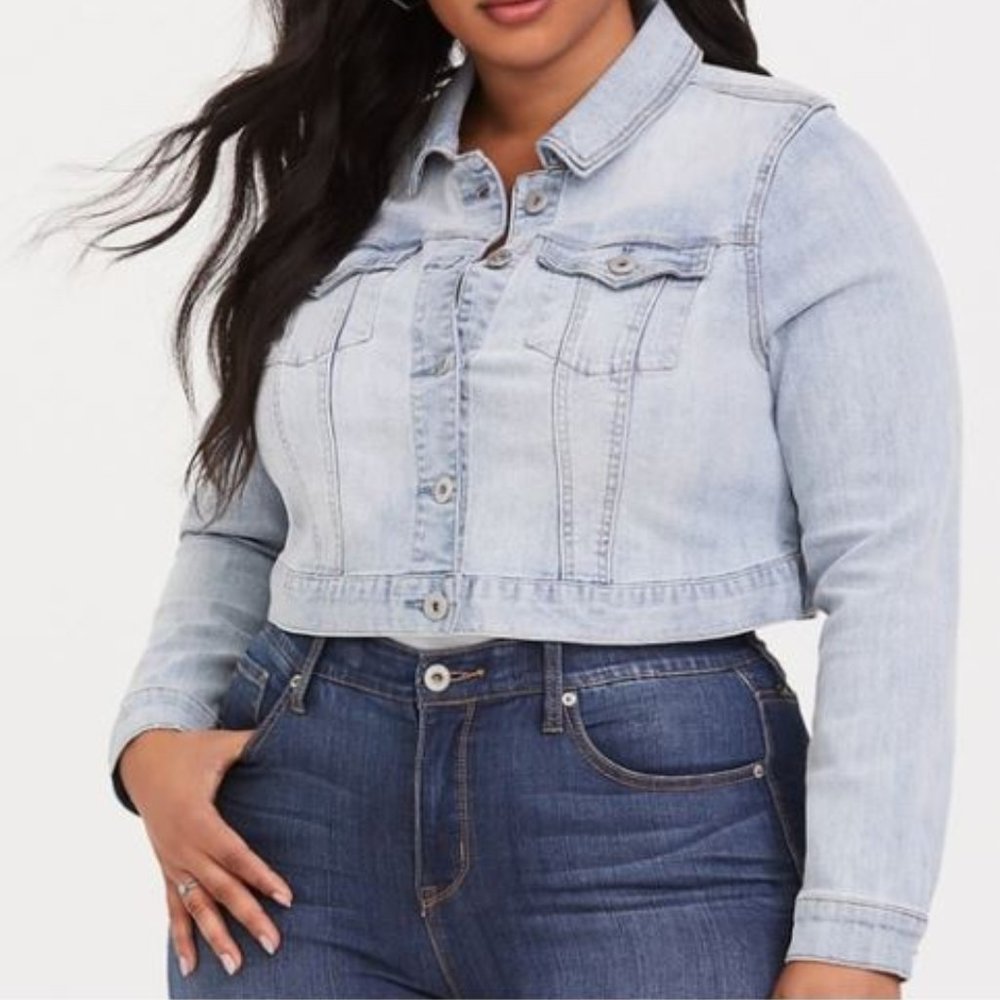 Torrid Dark Wash Cropped Denim Trucker Jacket